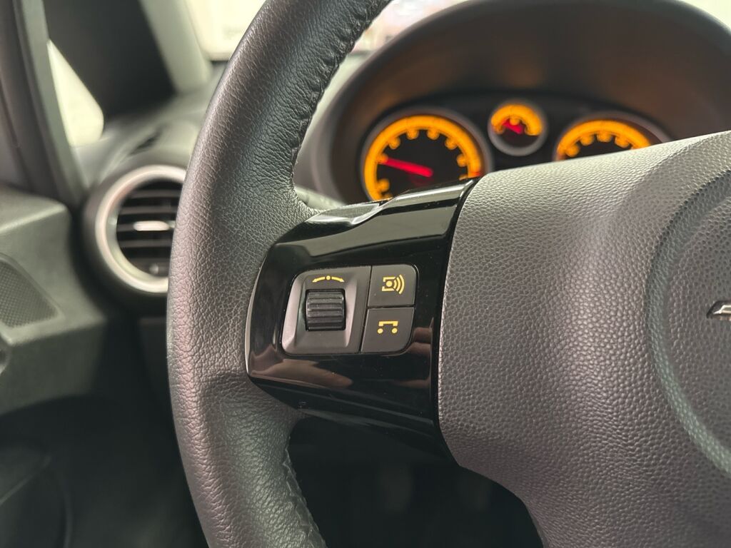 Opel Corsa 2014 Ruskea (beige)