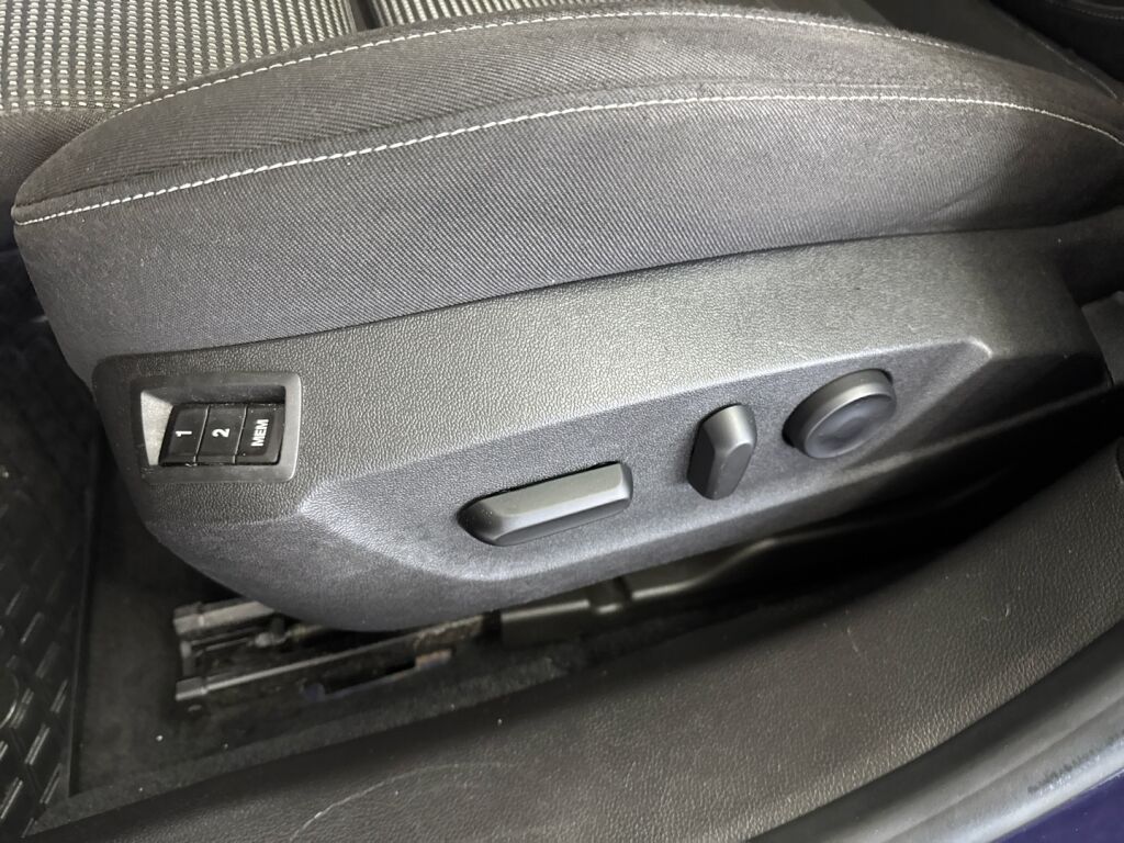 Opel Insignia 2014 Sininen