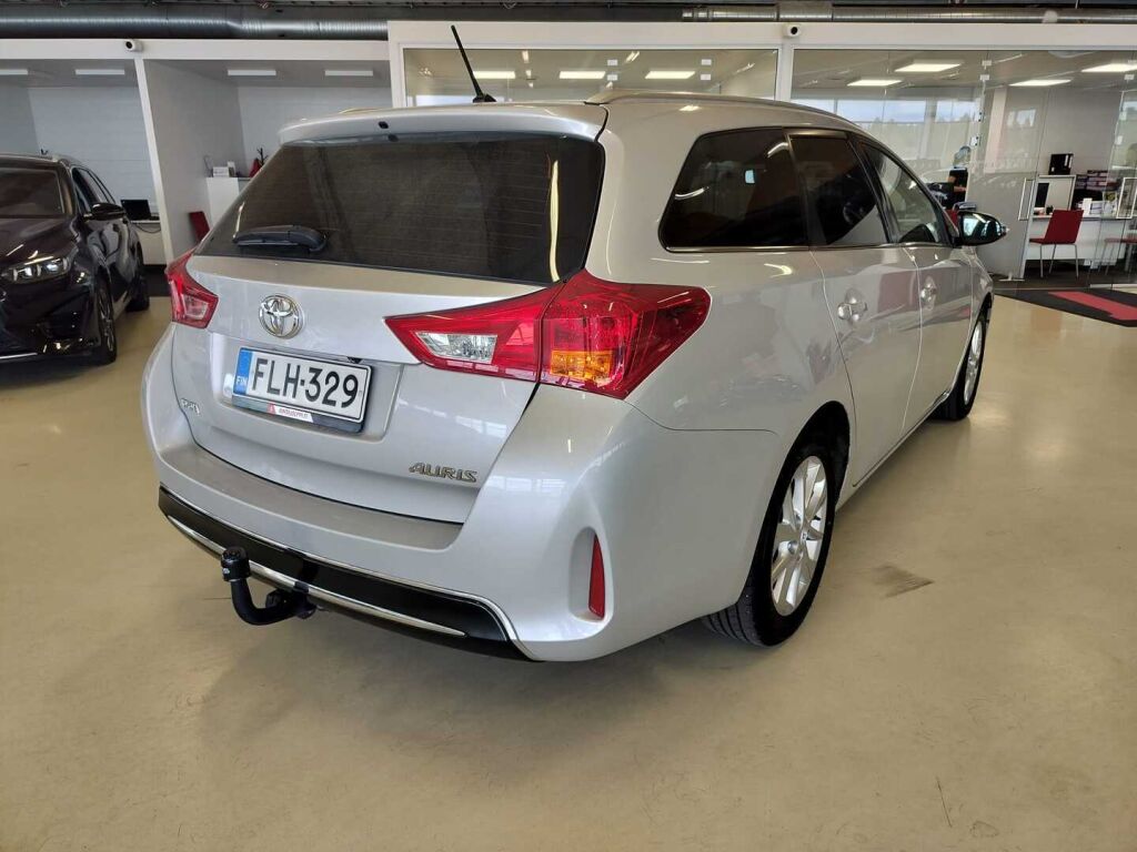 Toyota Auris 2014 Hopea