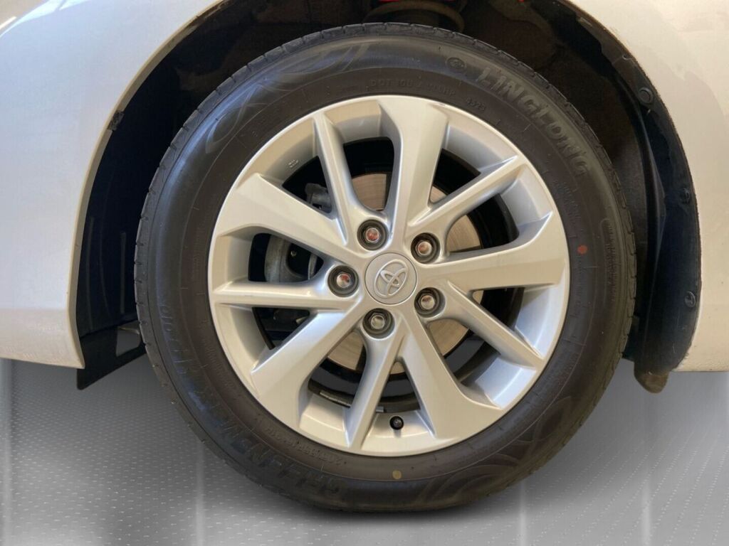 Toyota Auris 2014 Hopea