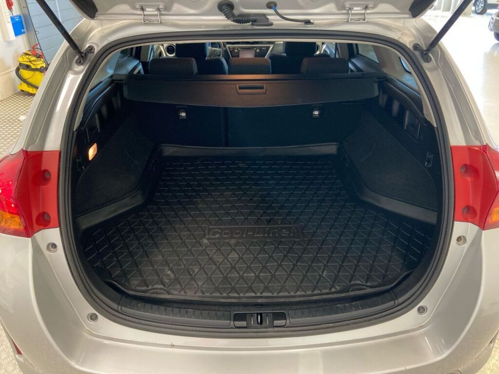 Toyota Auris 2014 Hopea