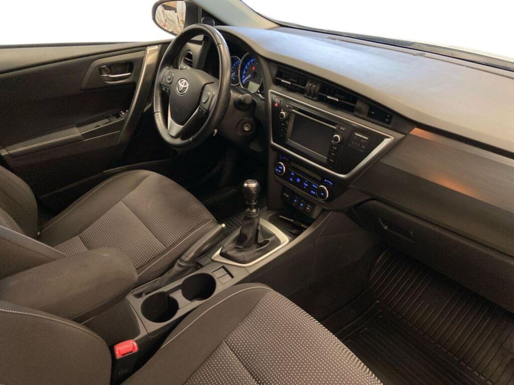 Toyota Auris 2014 Hopea