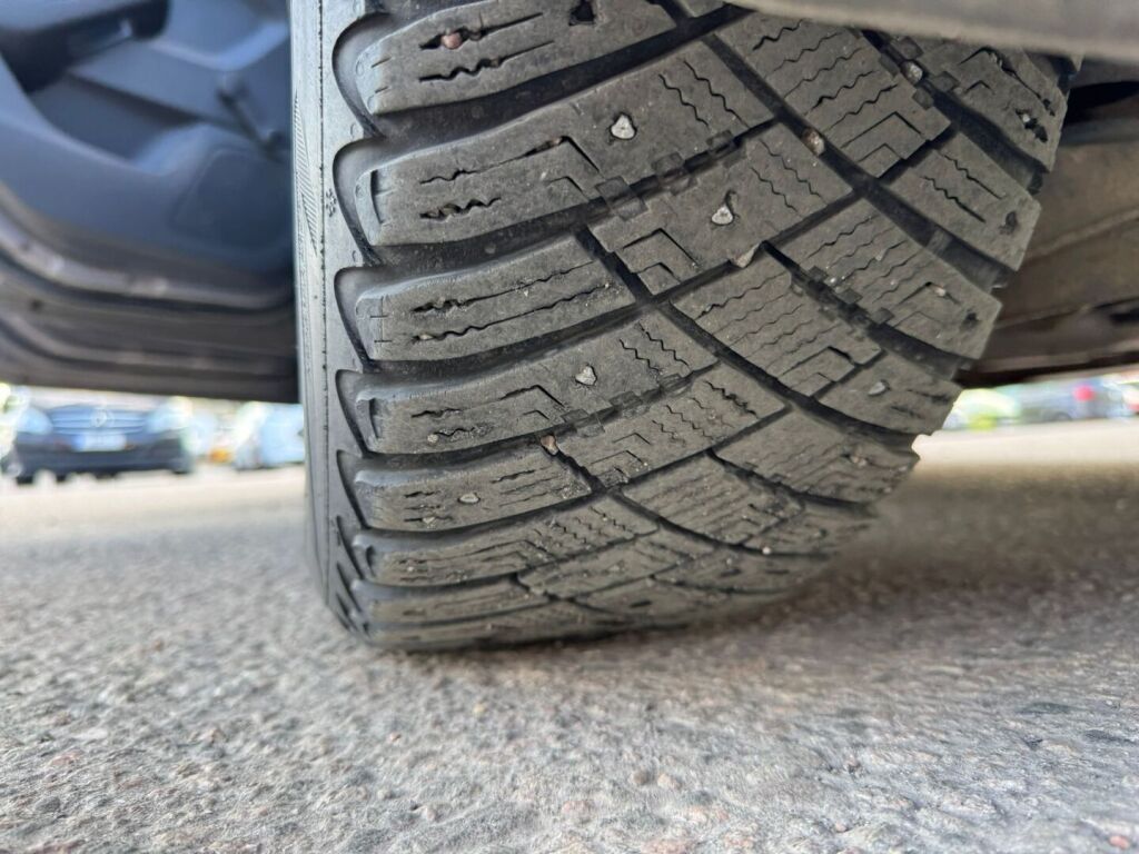 Ford Focus 2014 Ruskea (beige)