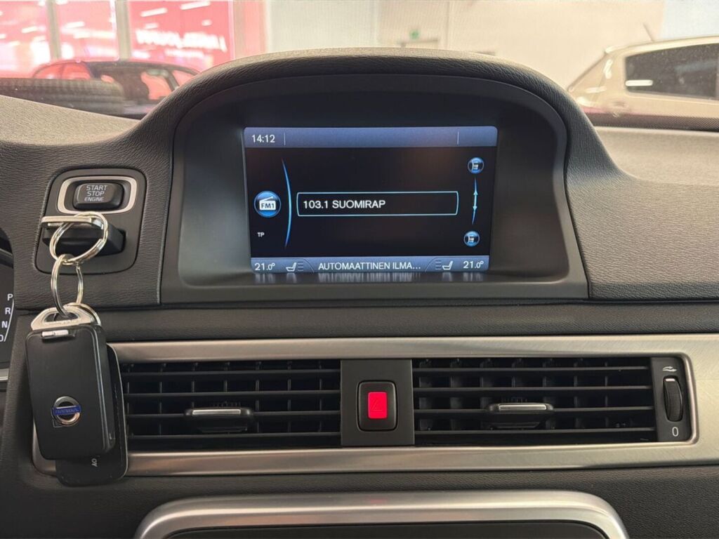 Volvo V70 2014 Harmaa