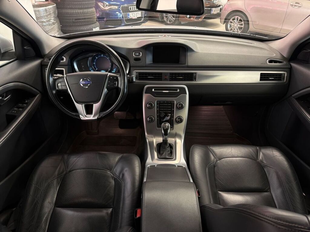 Volvo V70 2014 Harmaa