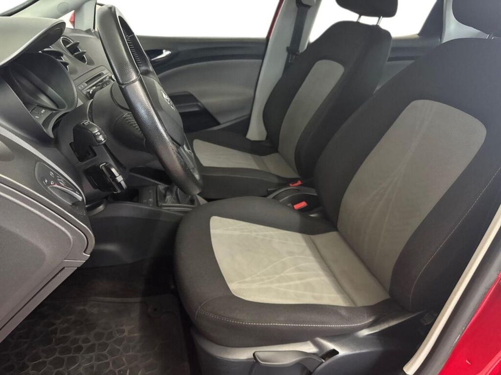 Seat Ibiza 2014 Punainen