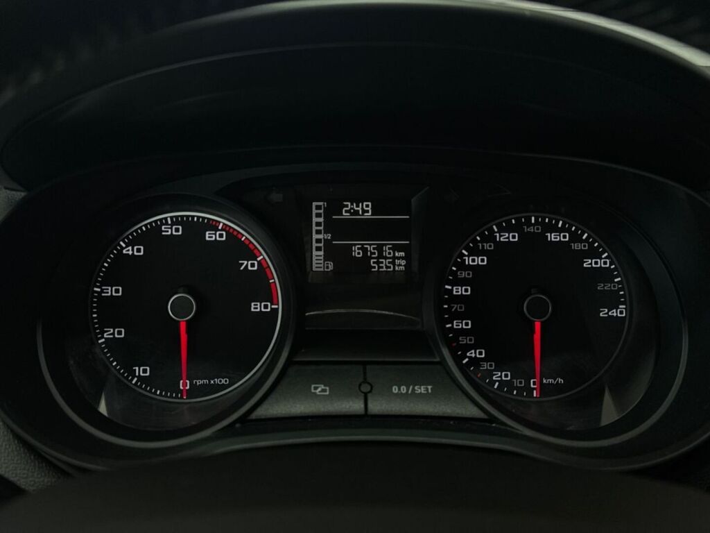 Seat Ibiza 2014 Punainen