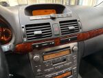 Toyota Avensis 2005 Hopea