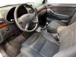Toyota Avensis 2005 Hopea