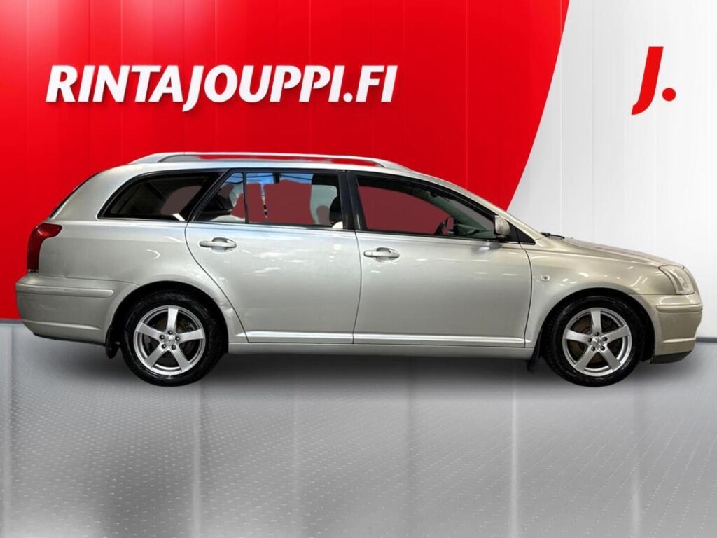 Toyota Avensis 2005 Hopea