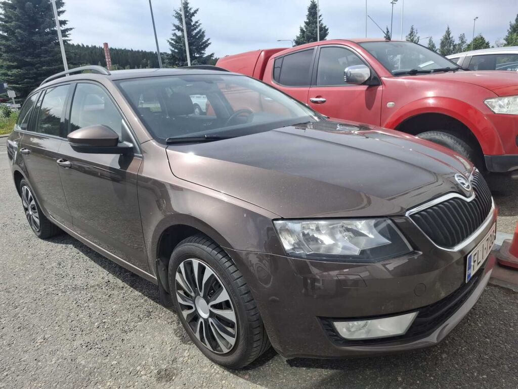 Skoda Octavia 2014 Ruskea (beige)