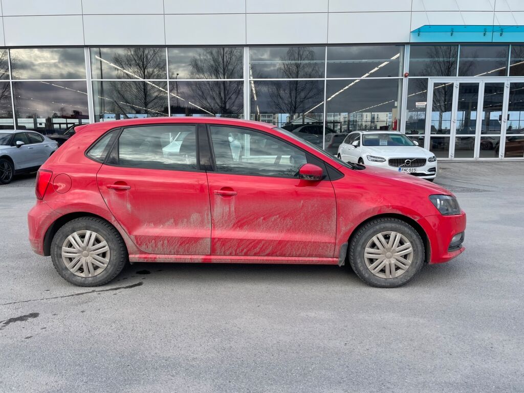 Volkswagen Polo 2014 Punainen