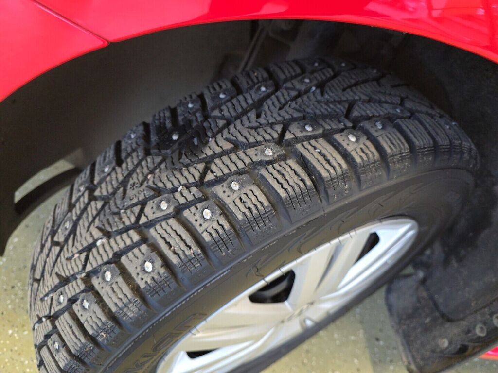 Volkswagen Polo 2014 Punainen