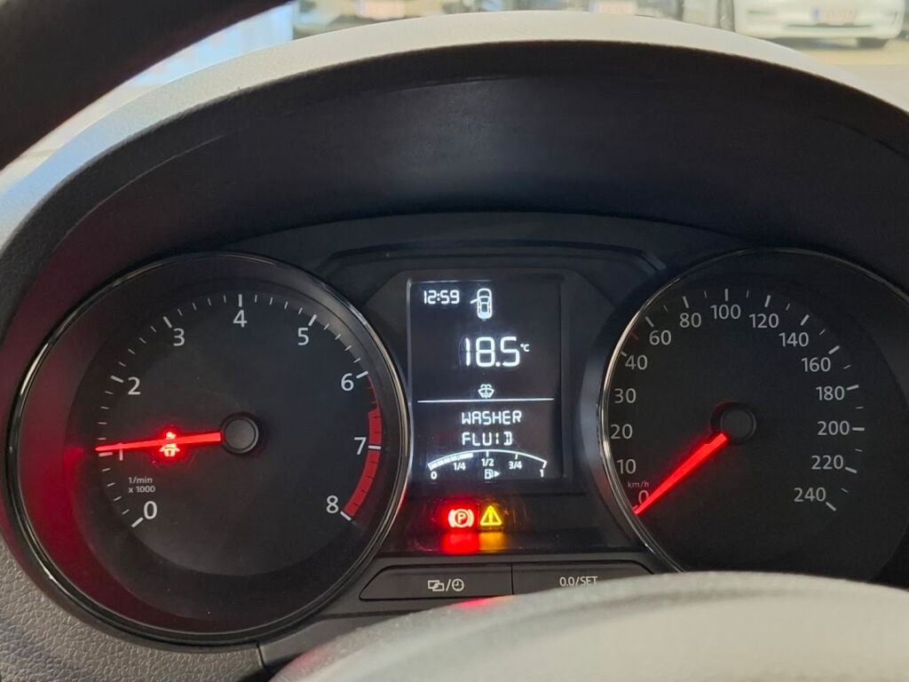 Volkswagen Polo 2014 Punainen