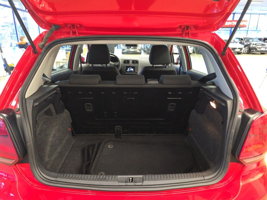 Volkswagen Polo 2014 Punainen