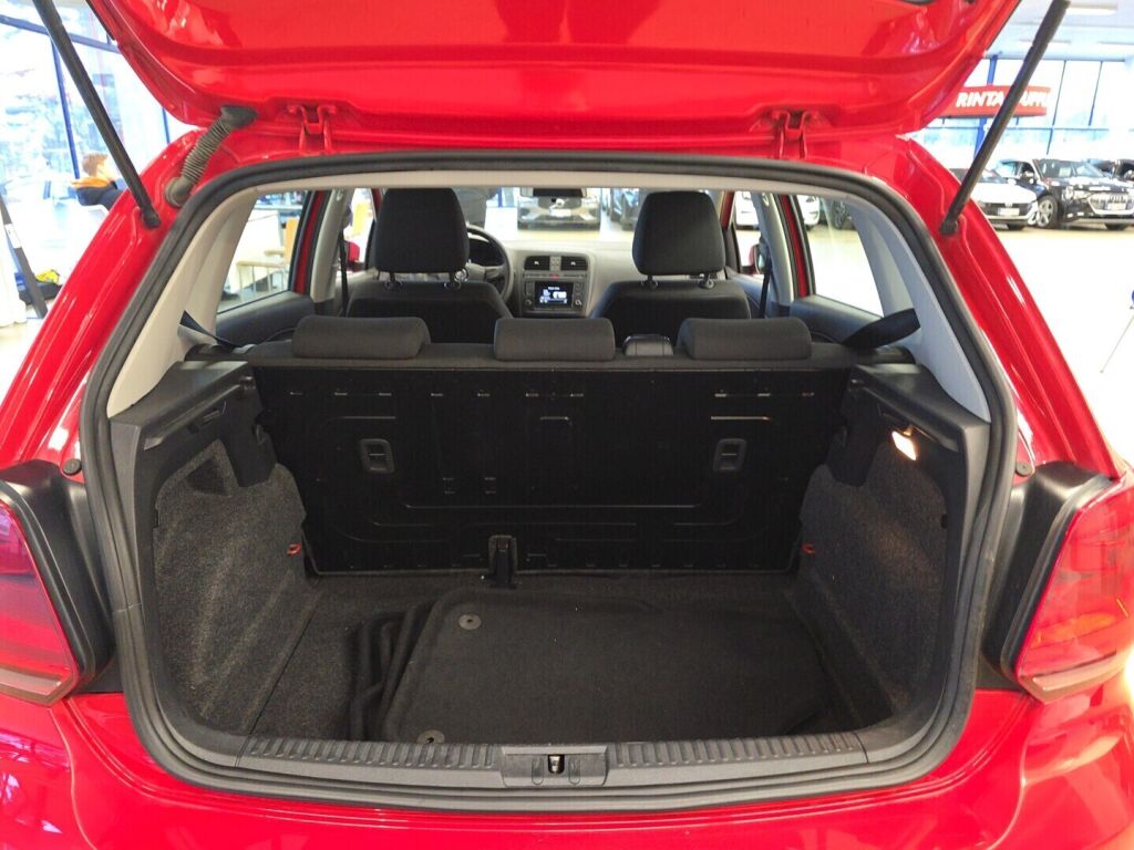 Volkswagen Polo 2014 Punainen