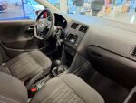 Volkswagen Polo 2014 Punainen
