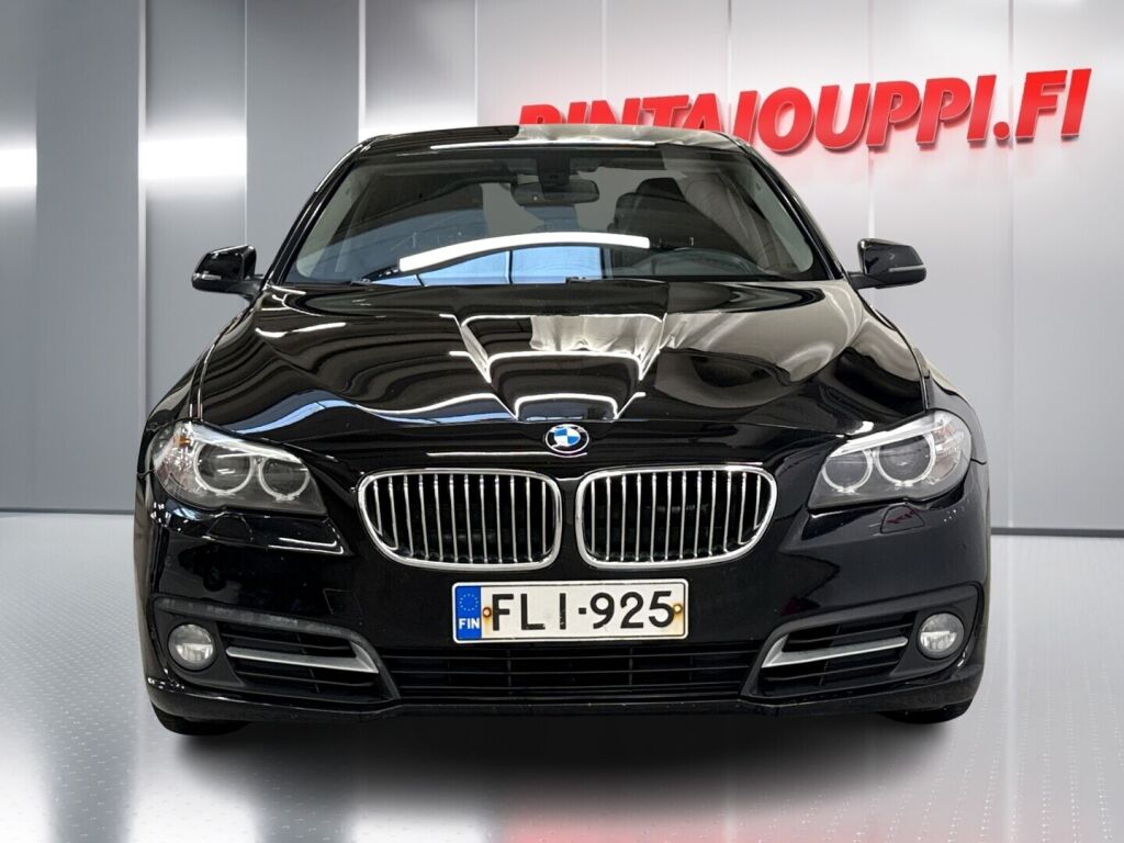 BMW 520 2014 Musta
