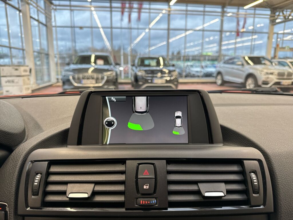 BMW 116 2014 Oranssi