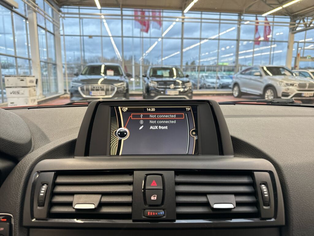 BMW 116 2014 Oranssi