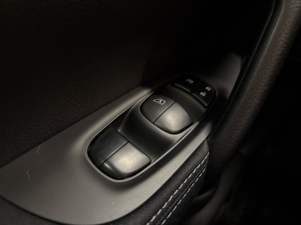 Nissan Qashqai 2014 Violetti