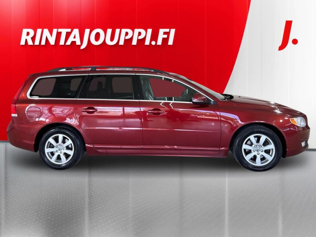 Volvo V70 2014 Punainen