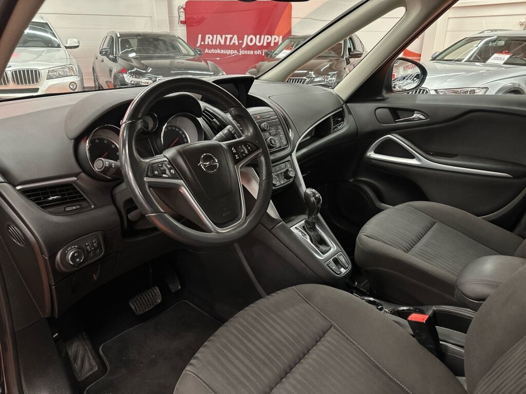 Opel Zafira Tourer 2014 Vihreä
