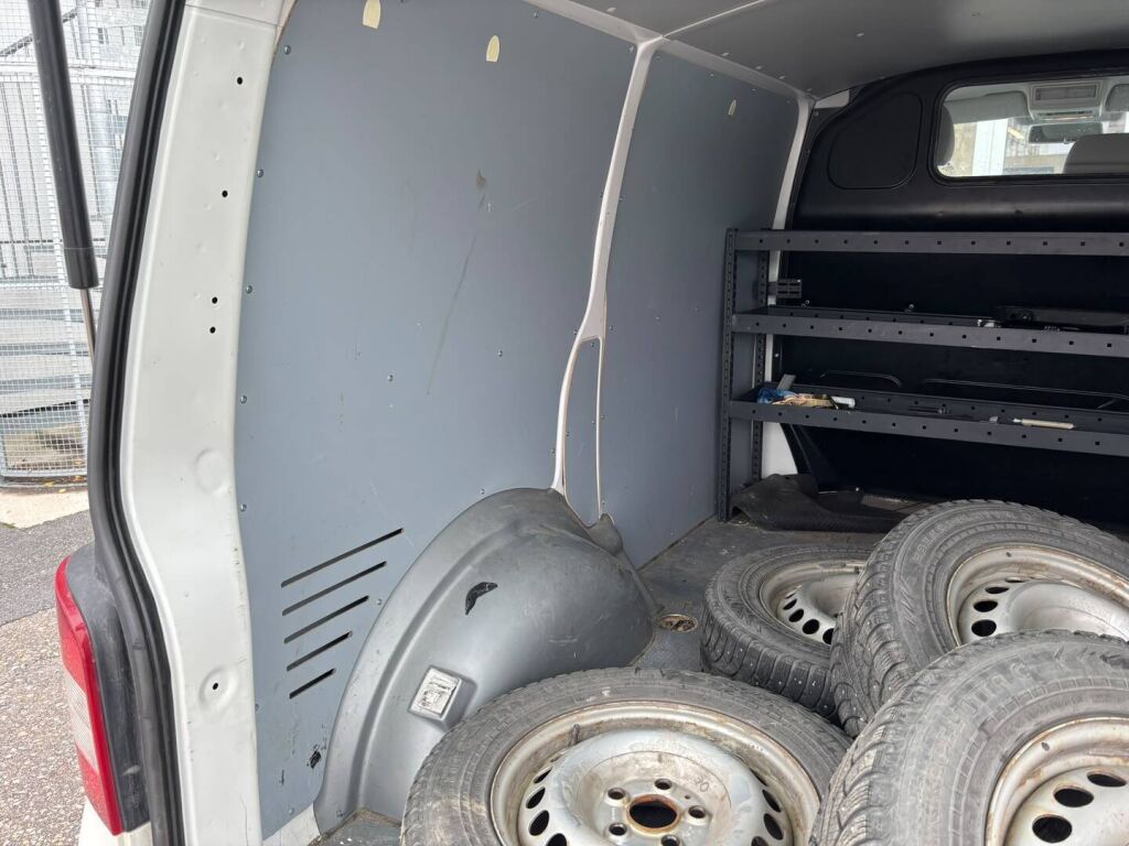Volkswagen Transporter 2014 Valkoinen
