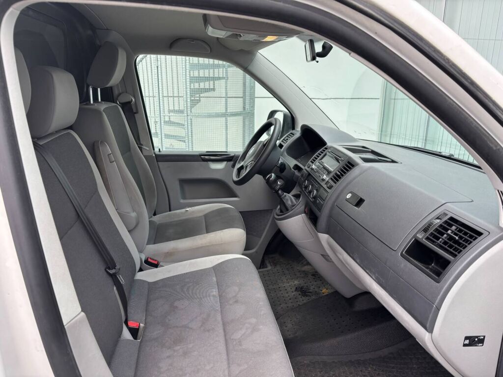 Volkswagen Transporter 2014 Valkoinen