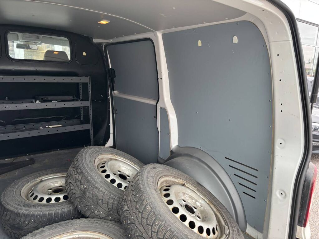 Volkswagen Transporter 2014 Valkoinen