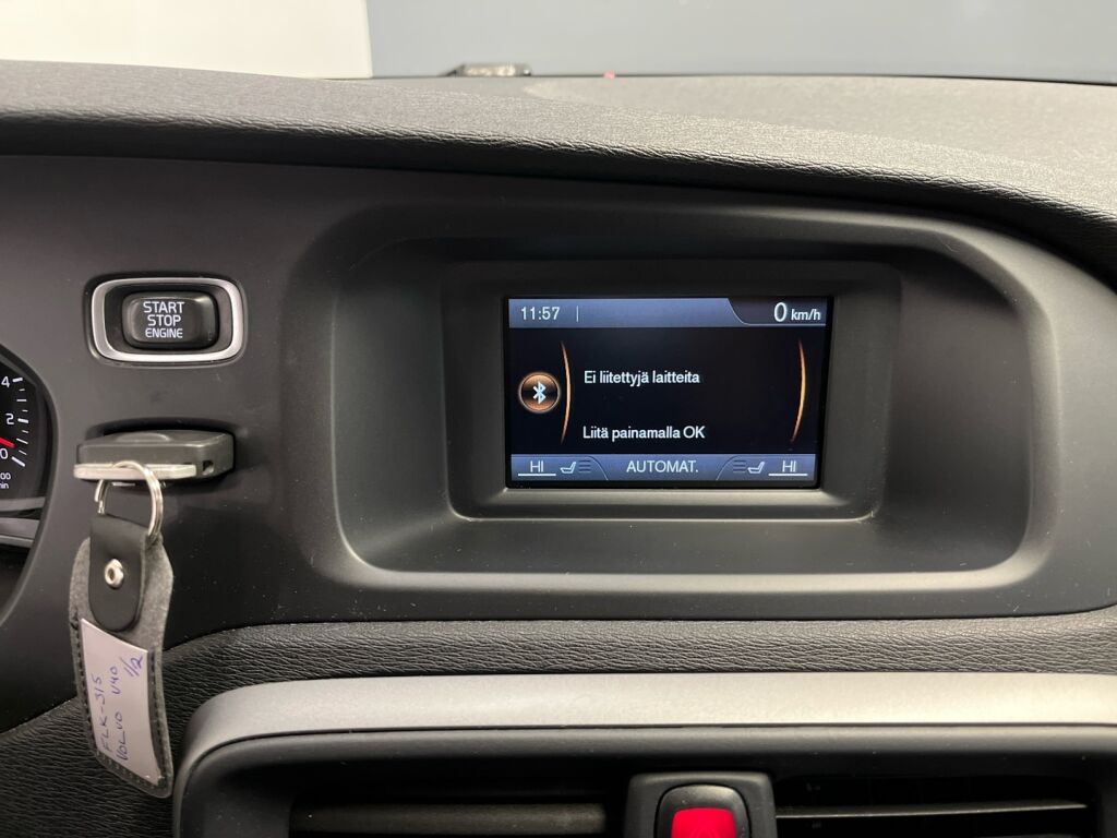 Volvo V40 2014 Oranssi