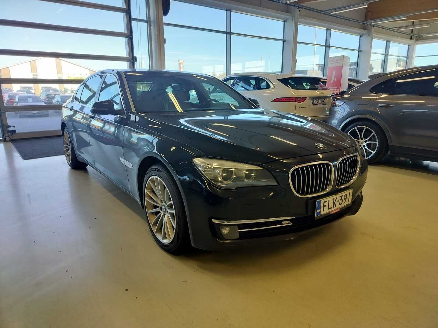 BMW 750