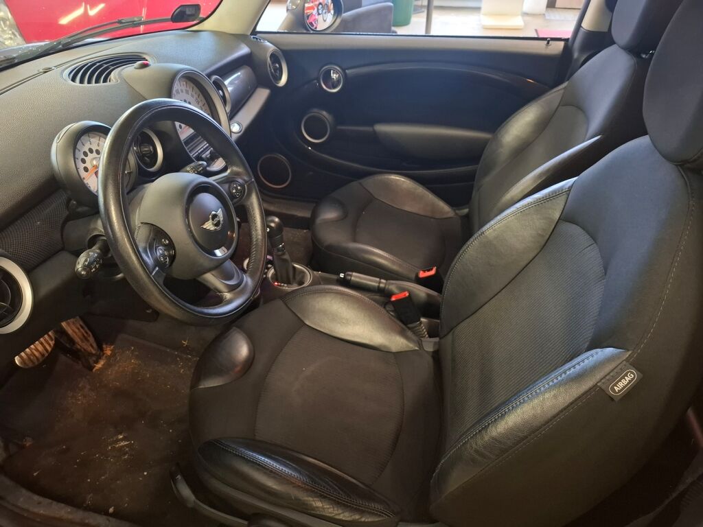 Mini Clubman 2014 Musta