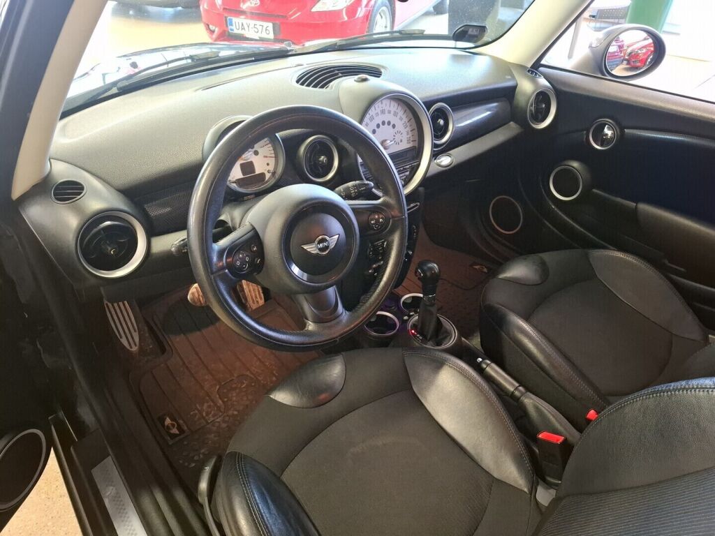 Mini Clubman 2014 Musta
