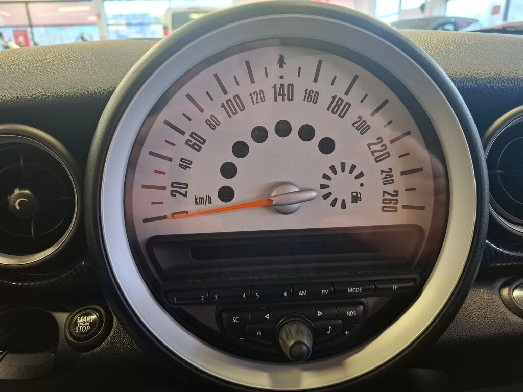 Mini Clubman 2014 Musta