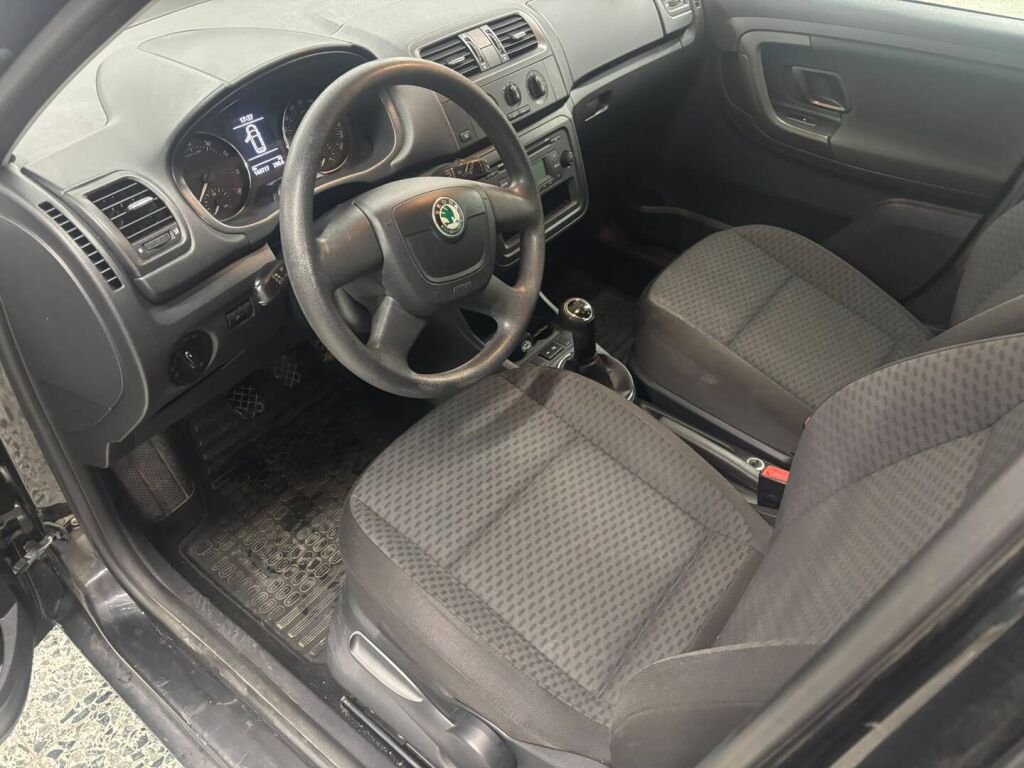 Skoda Fabia 2012 Hopea