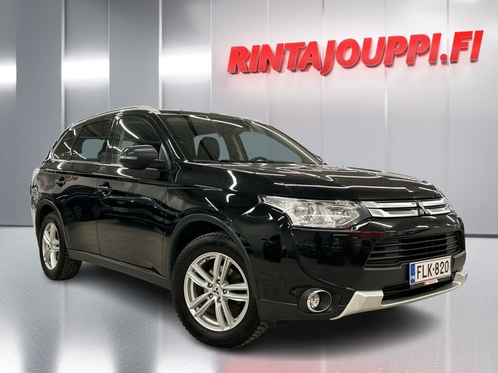 Mitsubishi Outlander 2015 Musta