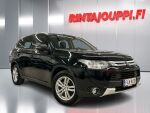 Mitsubishi Outlander 2015 Musta