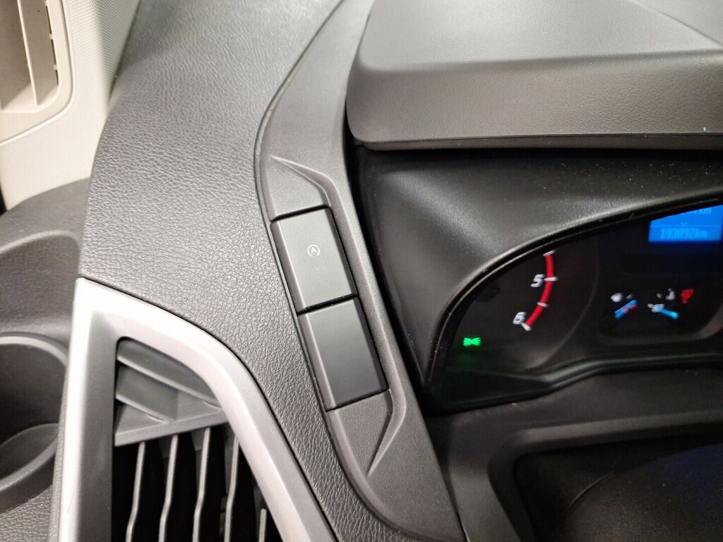 Ford Transit Custom 2014 Valkoinen