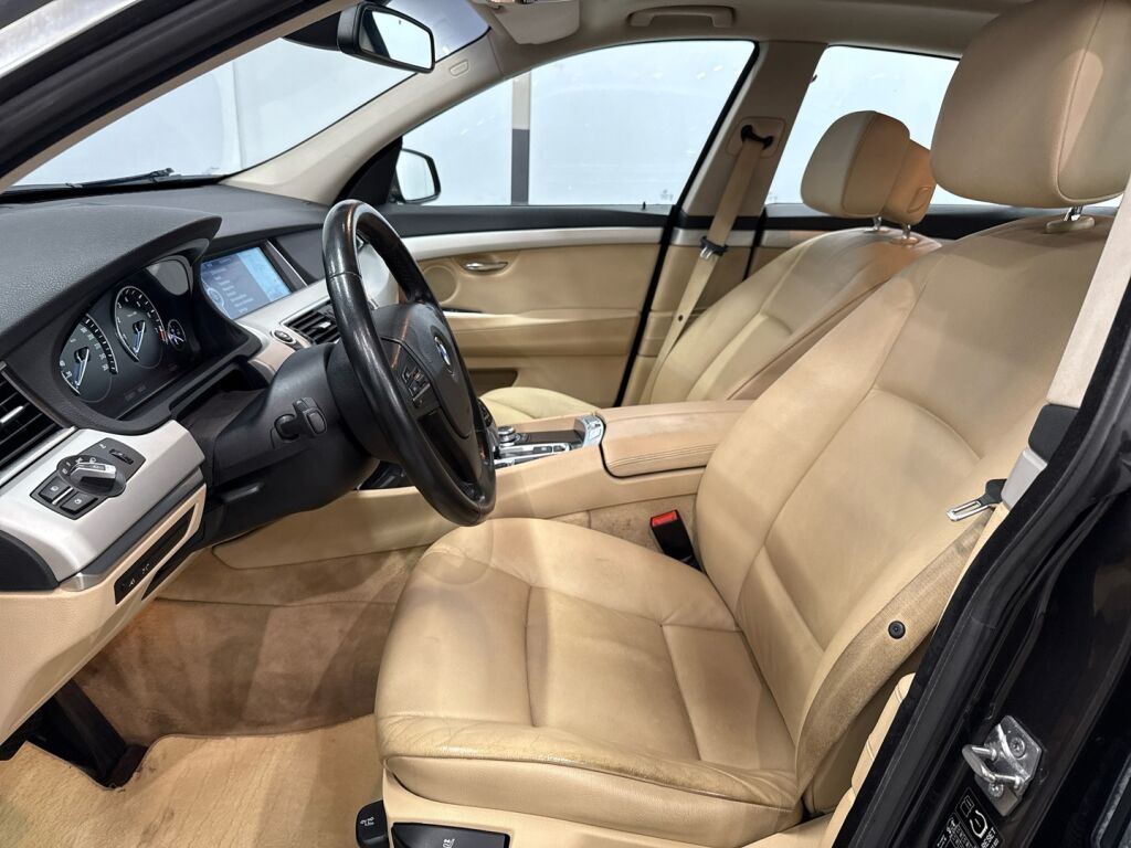 BMW 535 2009 Musta