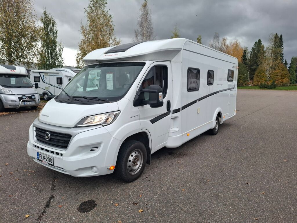 Dethleffs T7051 2015 Valkoinen