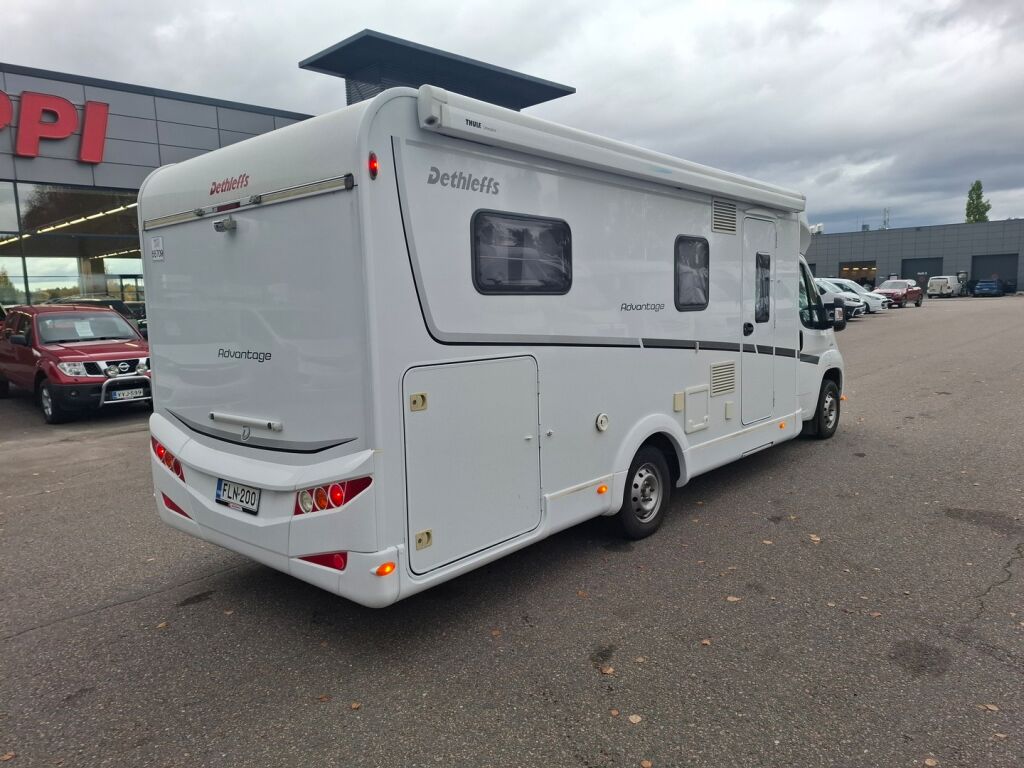 Dethleffs T7051 2015 Valkoinen