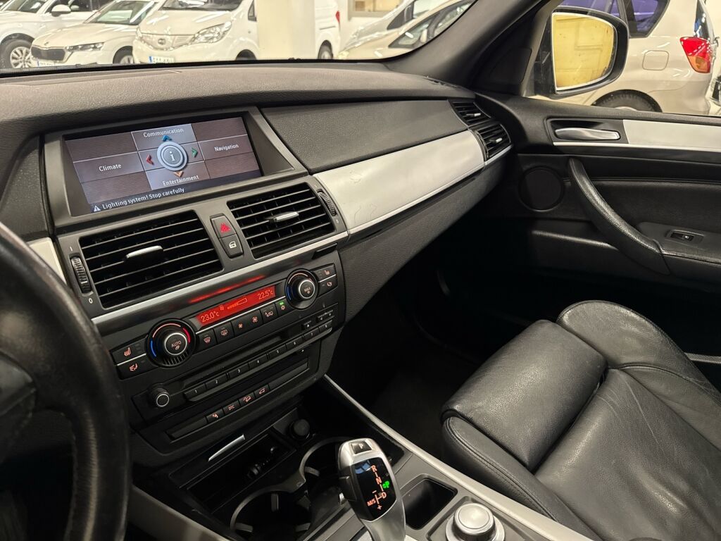BMW X5 2009 Musta