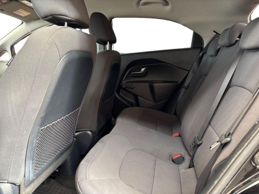 Kia Rio 2015 Musta