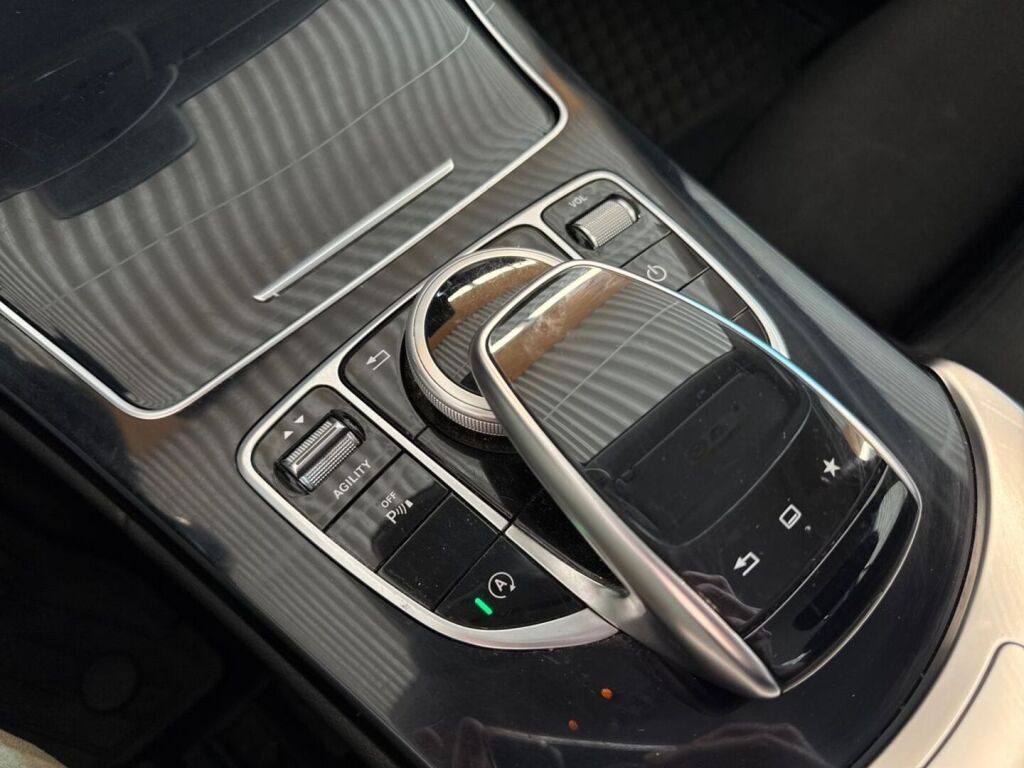 Mercedes-Benz C 2015 Harmaa