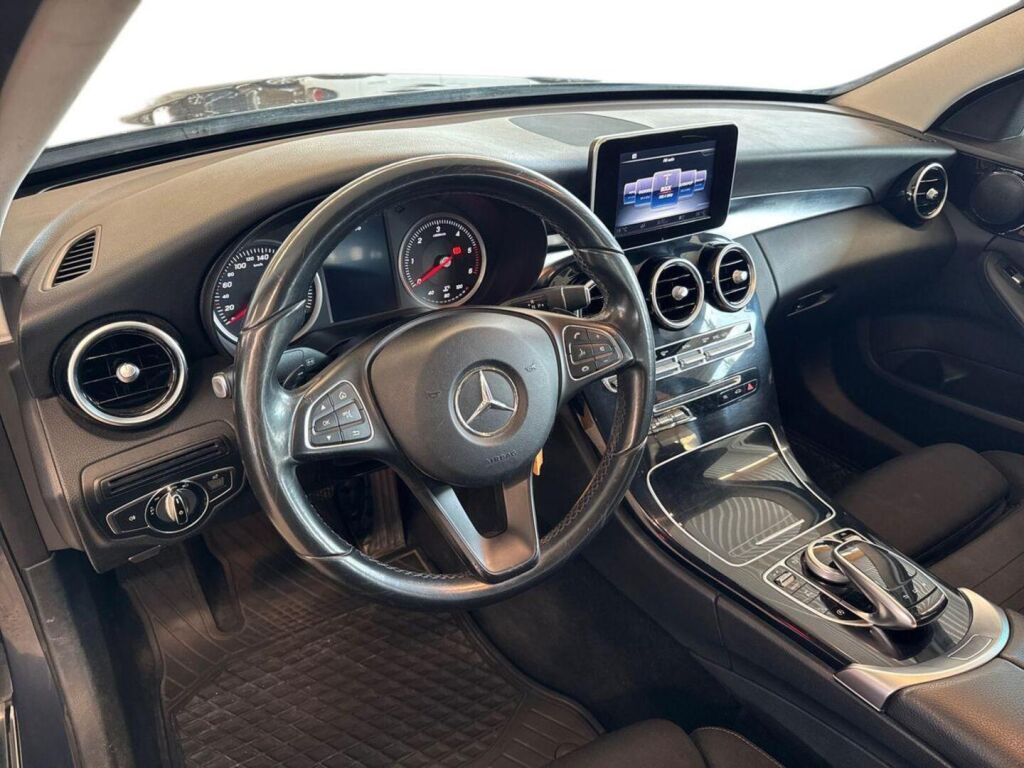 Mercedes-Benz C 2015 Harmaa