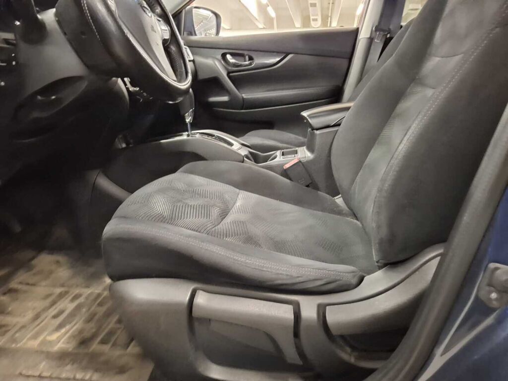 Nissan X-Trail 2015 Sininen