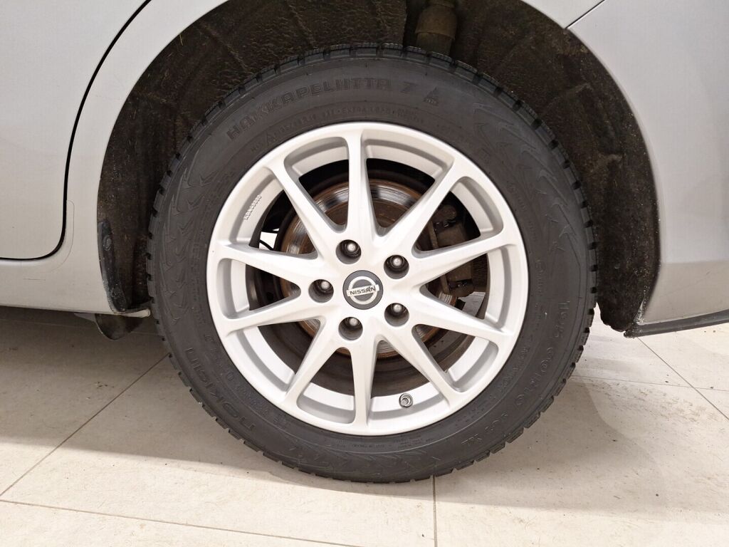 Nissan Pulsar 2015 Harmaa