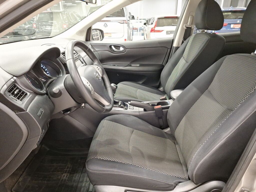 Nissan Pulsar 2015 Harmaa