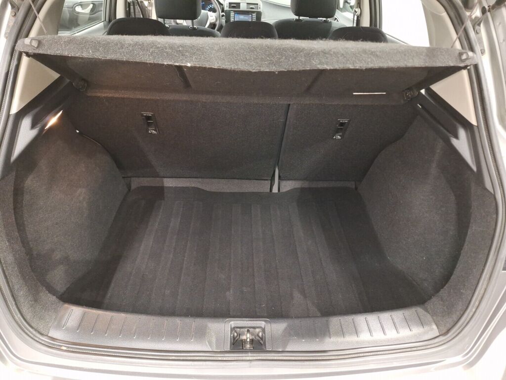 Nissan Pulsar 2015 Harmaa